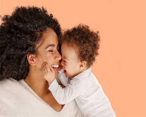 试管代生官网:上海集爱试管费用表多少钱？